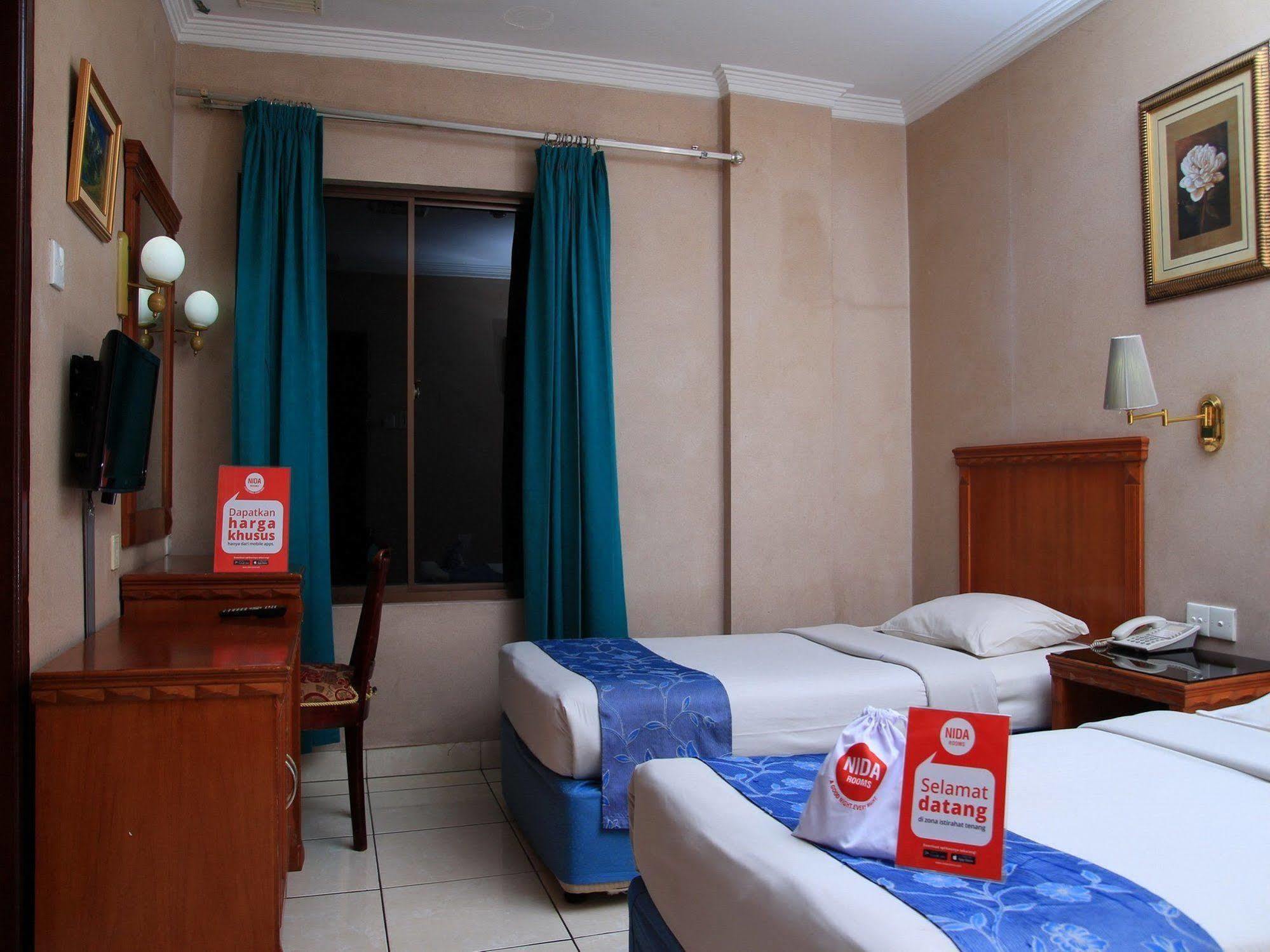 Antares Hotel Медан Экстерьер фото