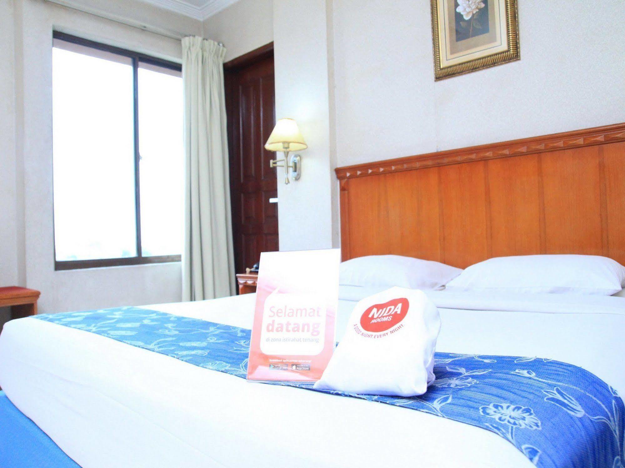 Antares Hotel Медан Экстерьер фото