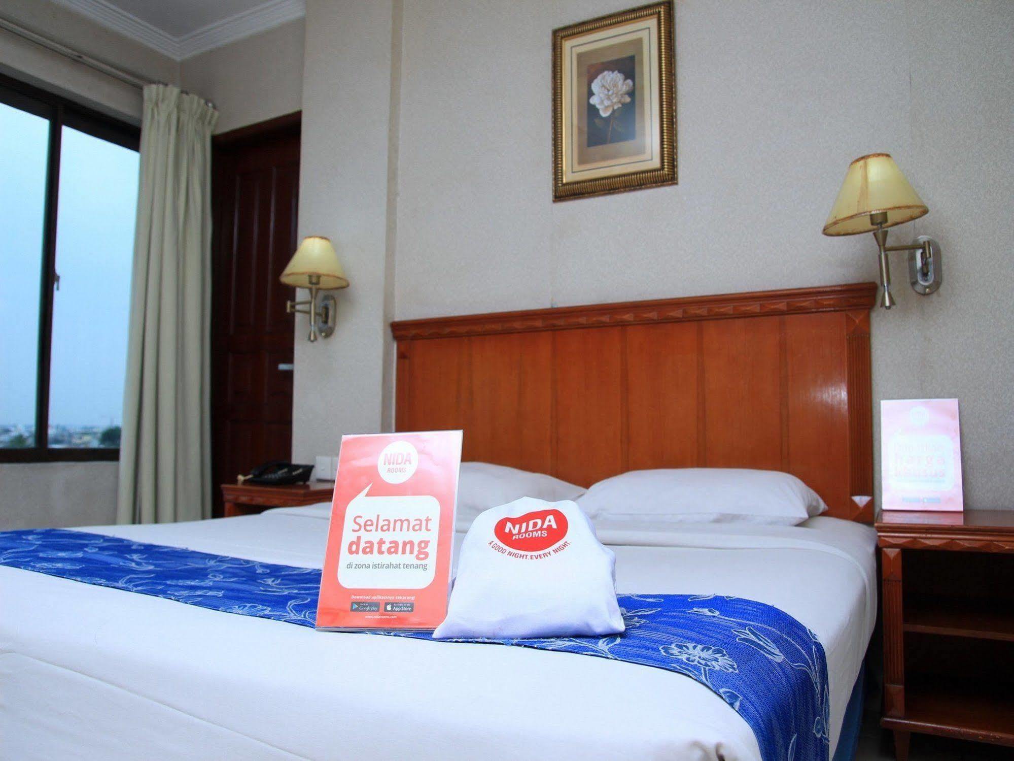 Antares Hotel Медан Экстерьер фото